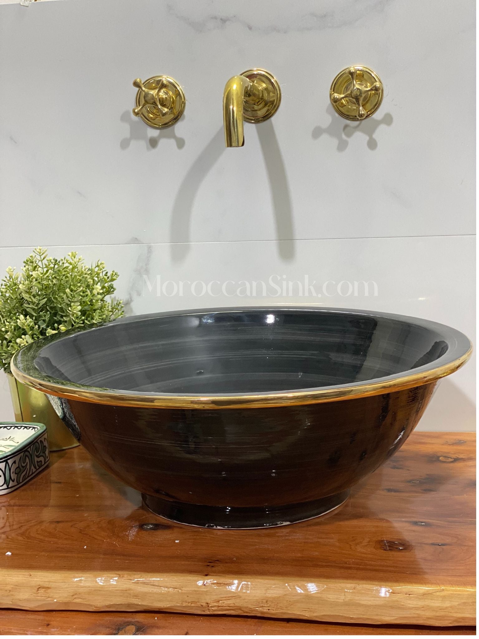 Gold Rim & Ceramic Bathroom Sink|Morroccansink